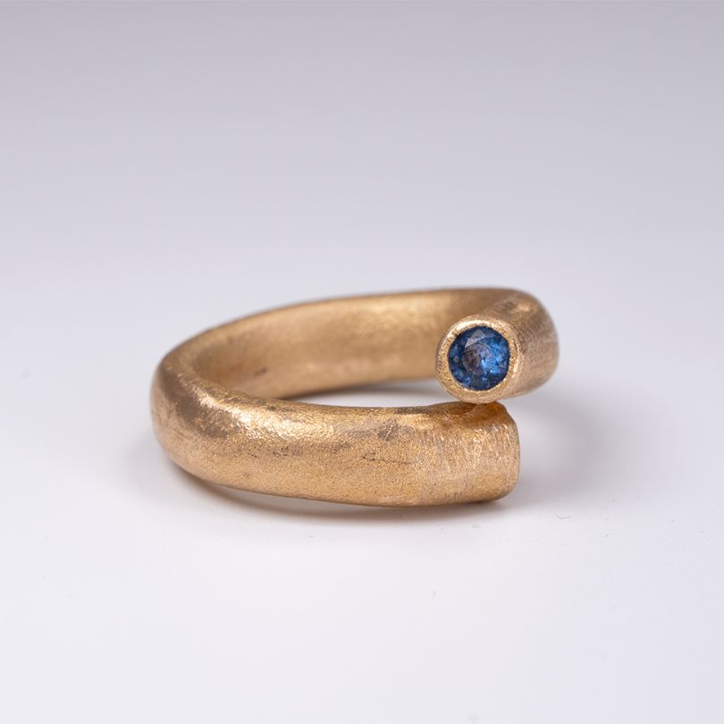 Ring aus Goldie Bronze